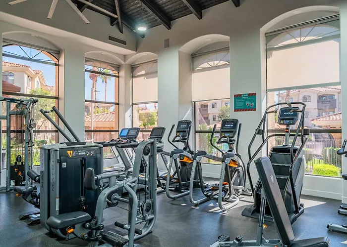 Close Asu Diablo Stadium Gym Dogpark Parking Pool * Tempe