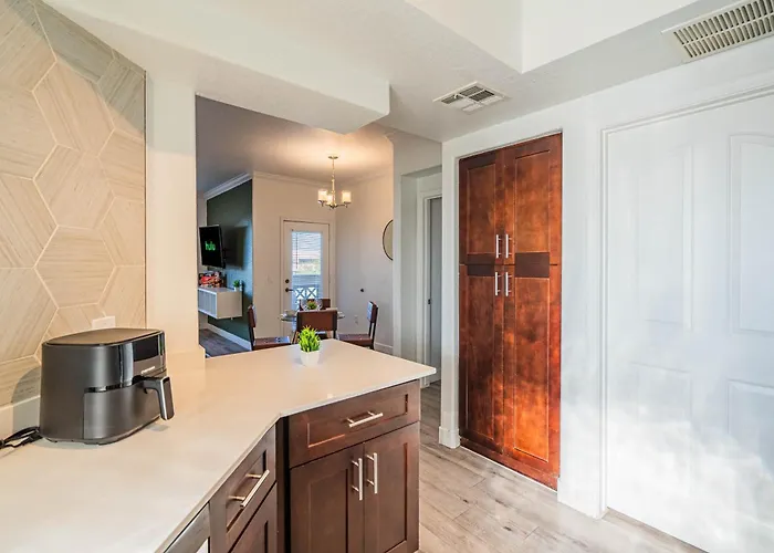 Close Asu Diablo Stadium Gym Dogpark Parking Pool Apartment Tempe